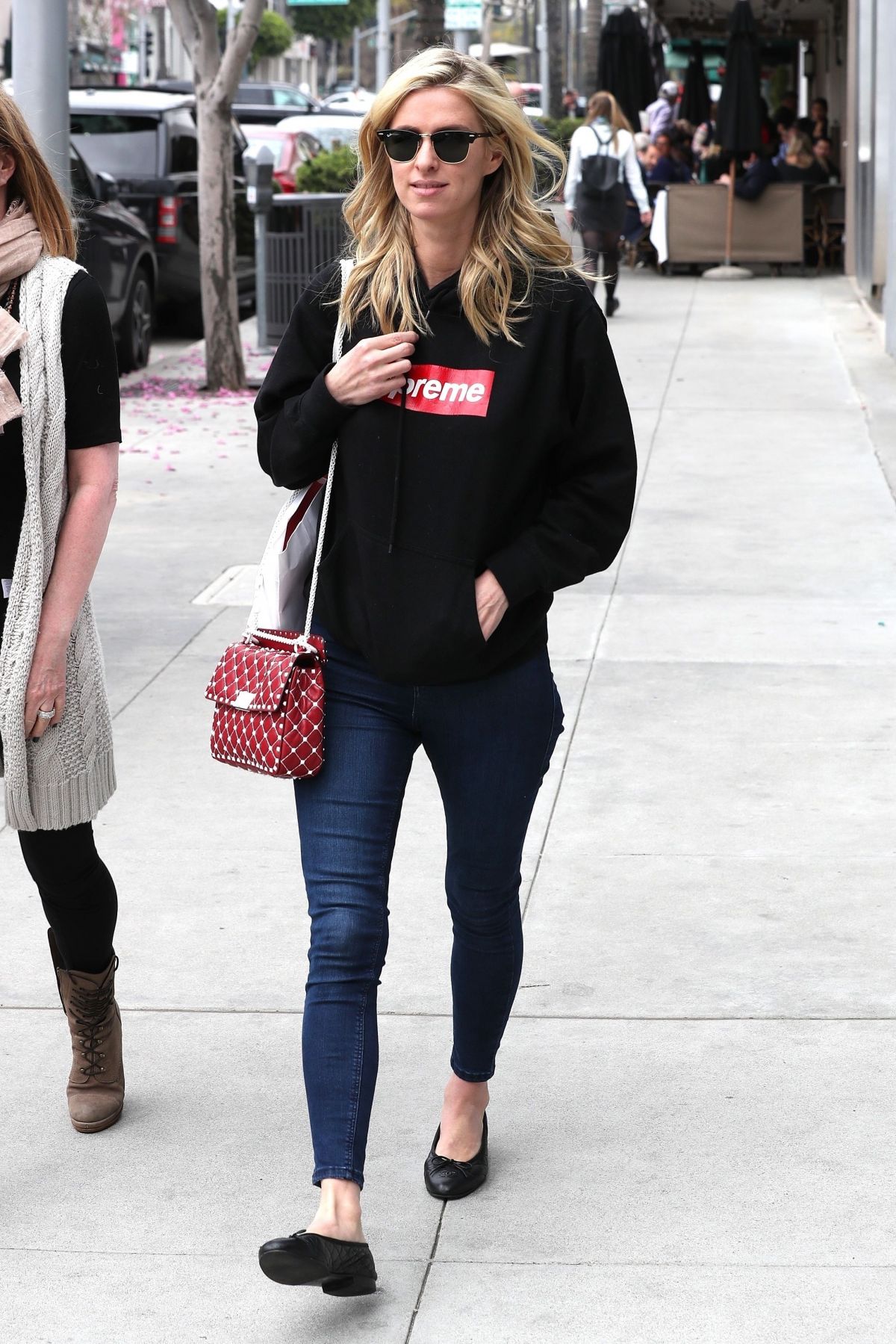 NICKY HILTON Out Shopping in Beverly Hills 03/20/2018 – HawtCelebs