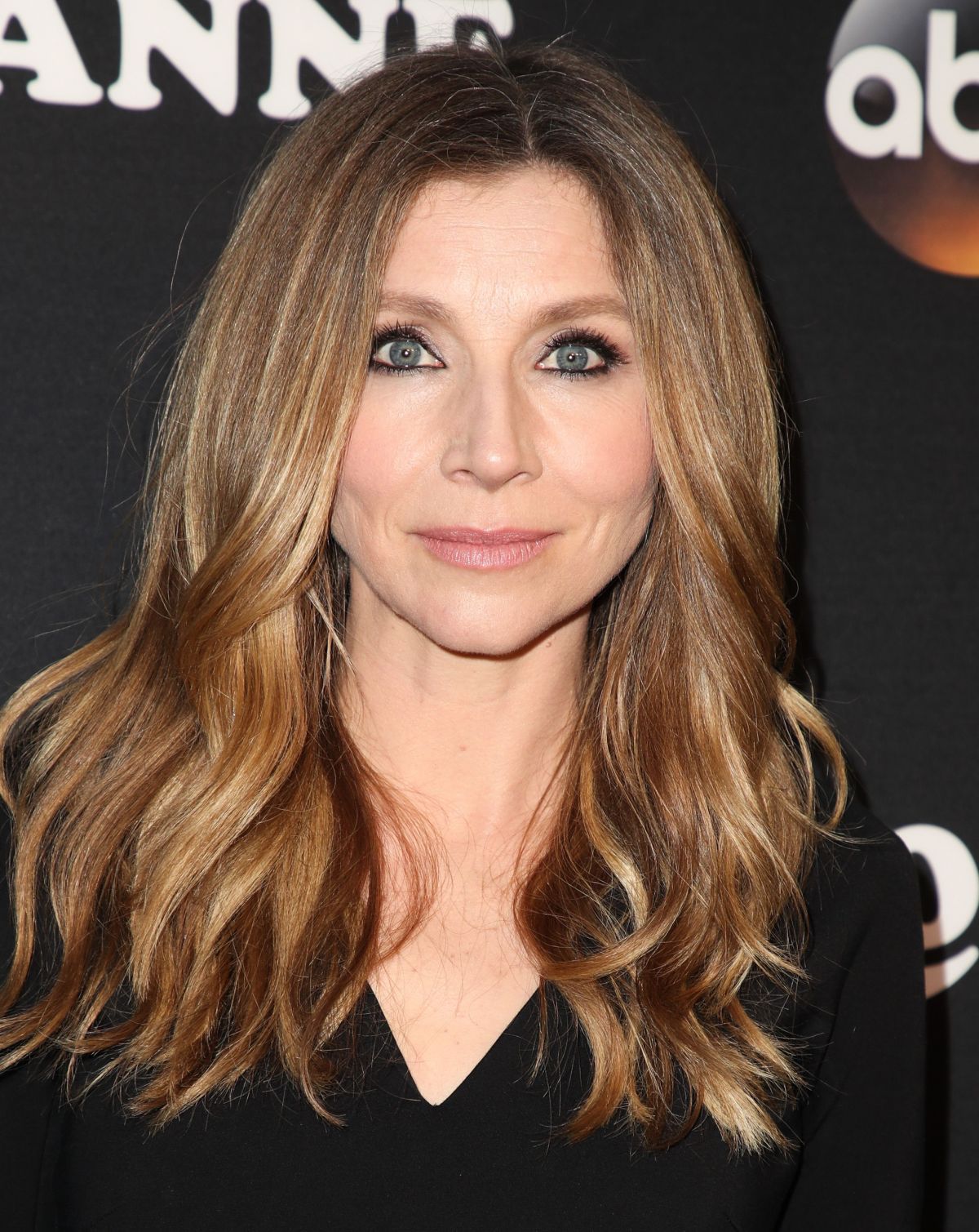 Sarah chalke roseanne pictures