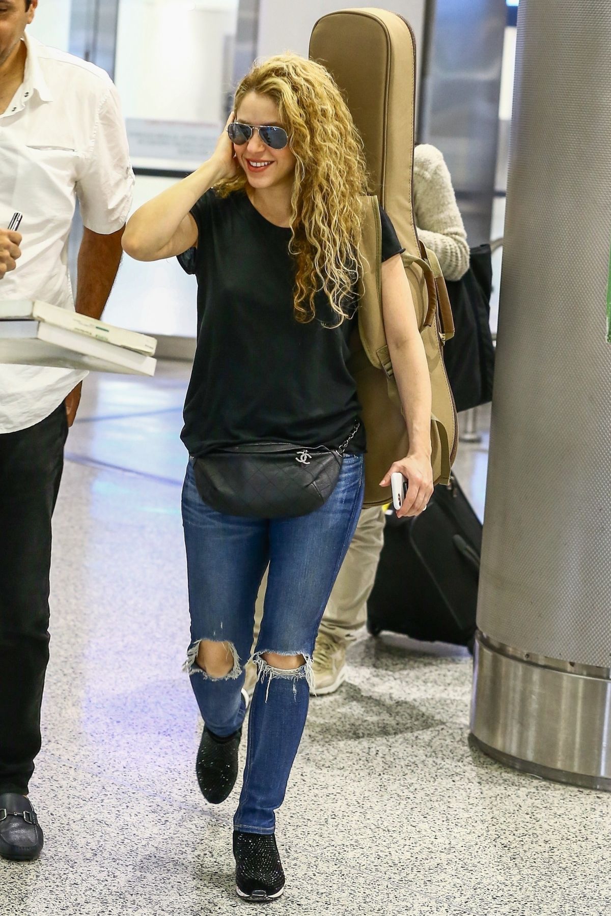 SHAKIRA Arrives at Airport in Miami 03/07/2018 – HawtCelebs