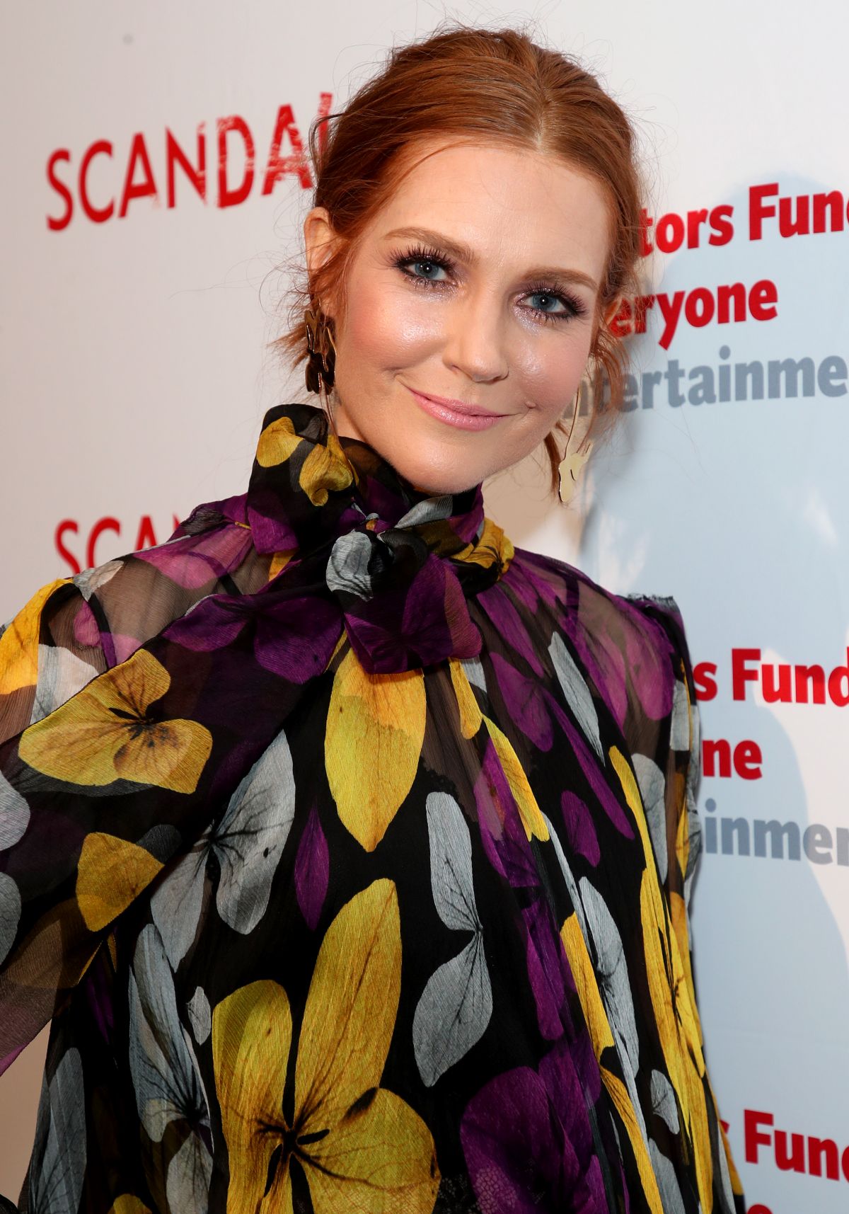 Darby Stanchfield At Scandal Finale Live Stage Reading In Hollywood 04 