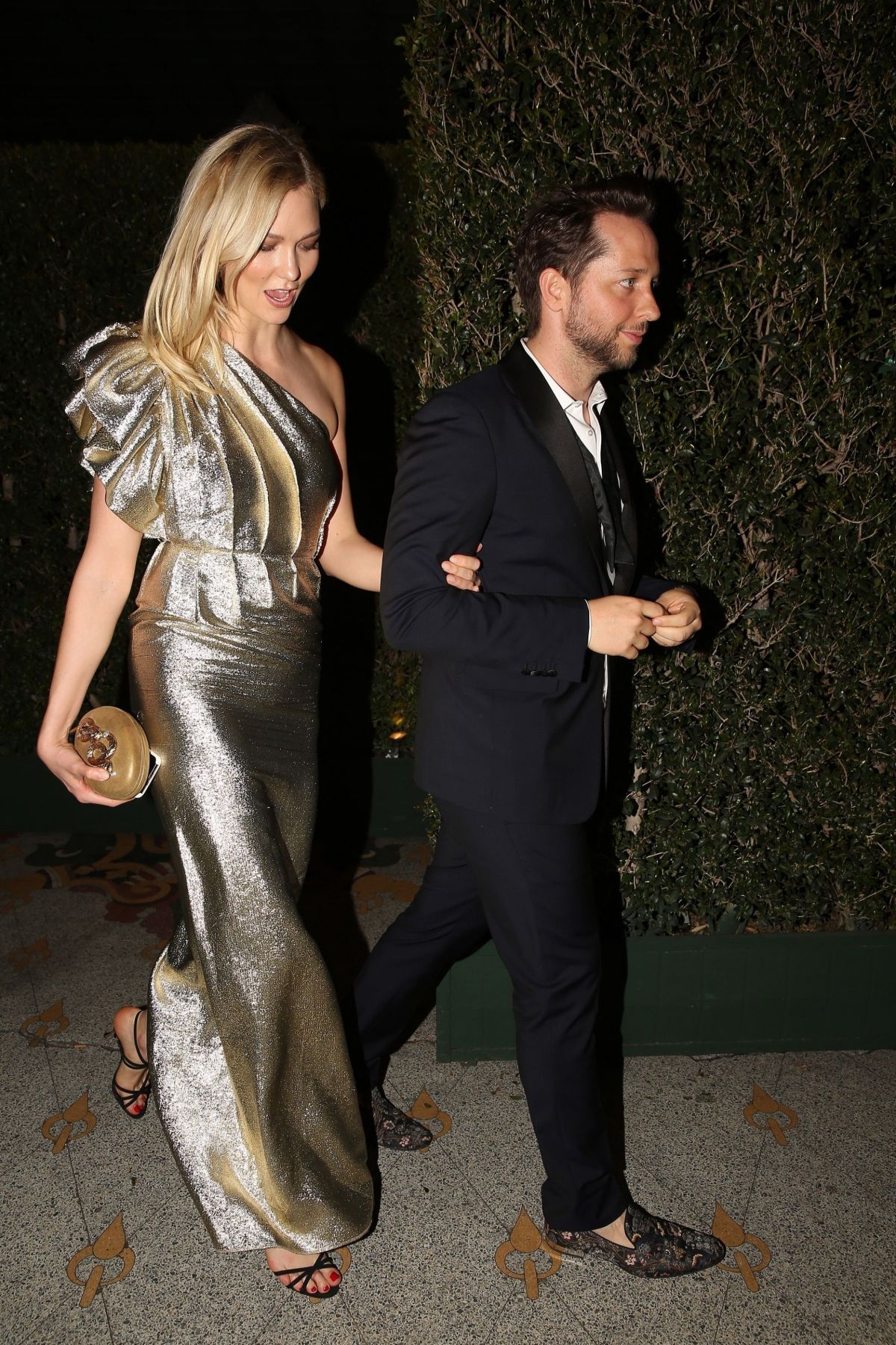 KARLIE KLOSS at Gwyneth Paltrow and Brad Falchuk’s Engagement Party in Los Angeles ...1200 x 1800