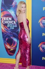 LILI REINHART at 2018 Teen Choice Awards in Beverly Hills 08/12/2018