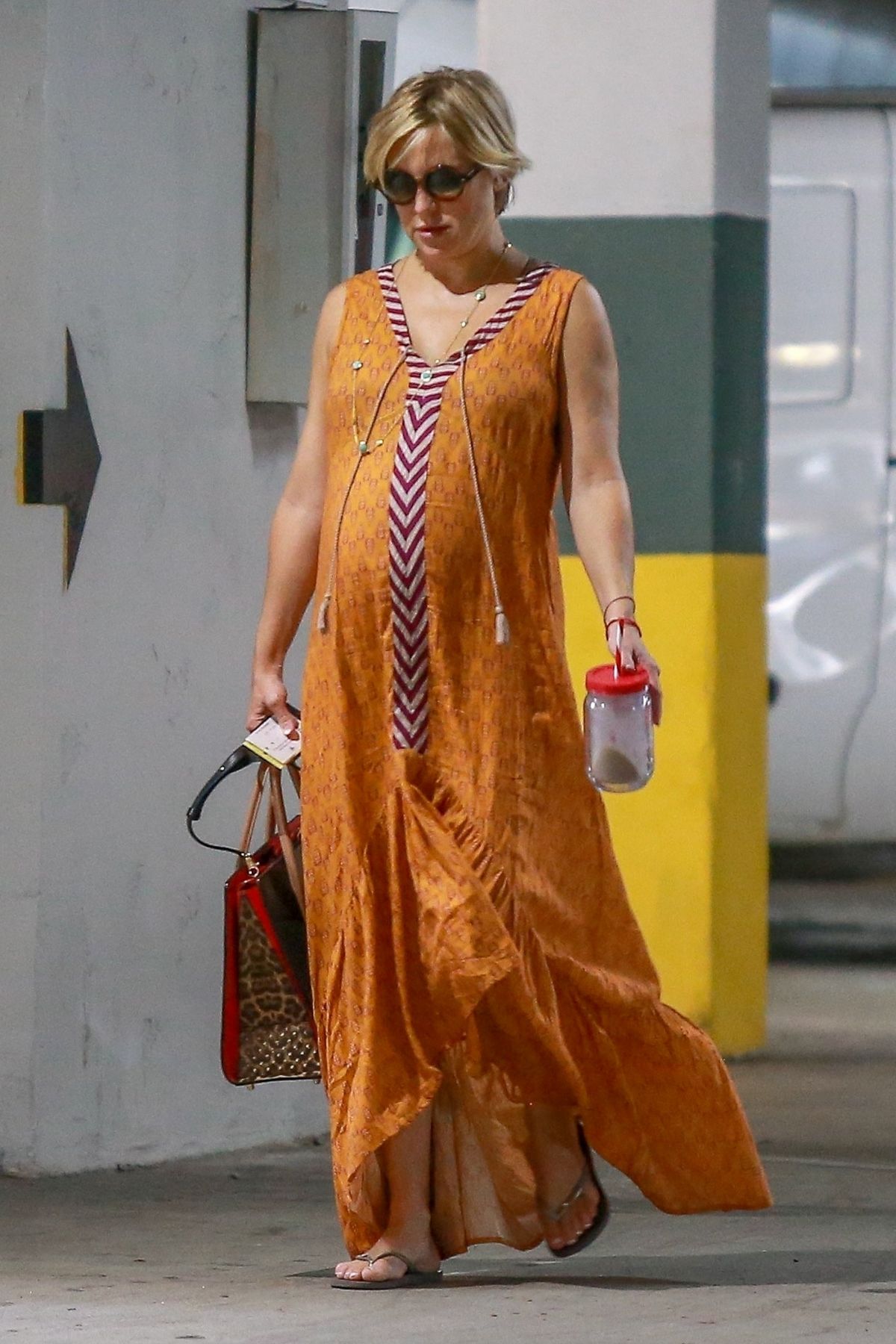 Pregnant Kate Hudson Out Shopping In Santa Monica 08102018 Hawtcelebs 