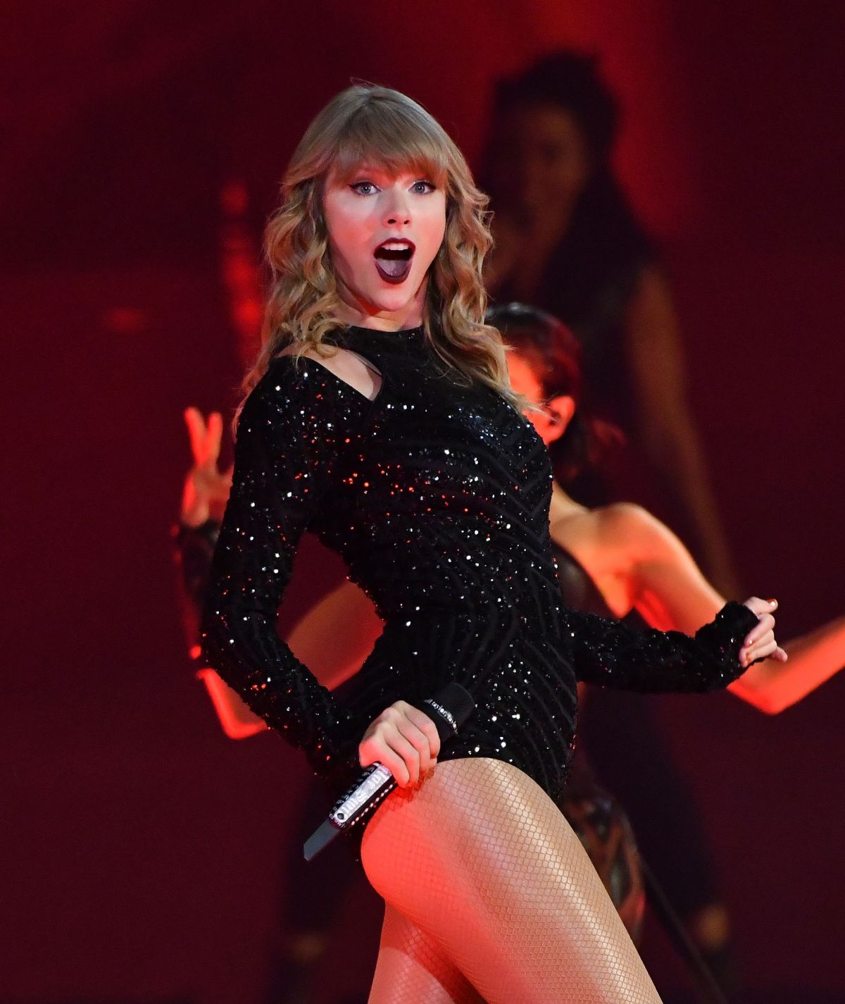 TAYLOR SWIFT Performs at Her Reputation Tour in Detroit 08/28/2018 ...
