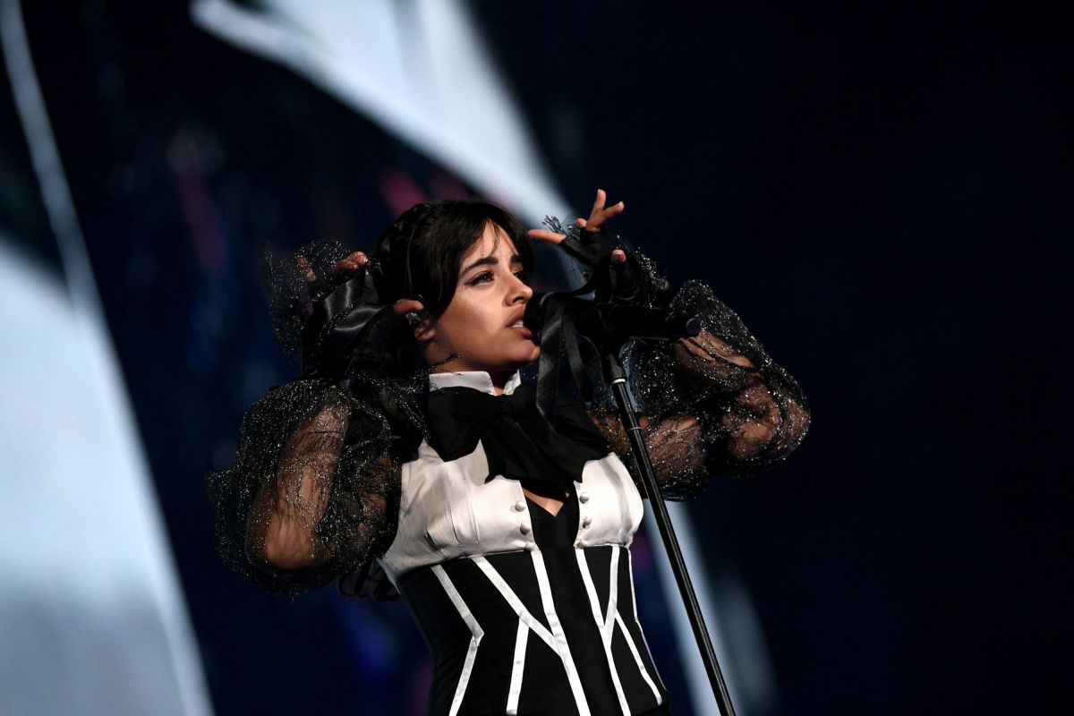 CAMILA CABELLO Performs at Taylor Swift’s Reputation Stadium Tour in ...