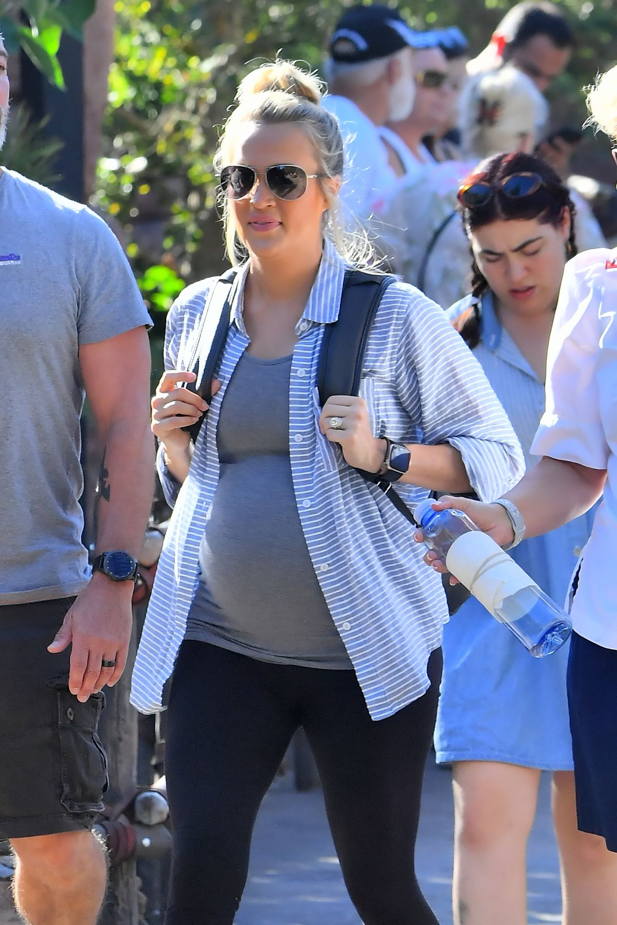 Pregnant CARRIE UNDERWOOD at Disneyland in Anaheim 09/16/2018 HawtCelebs