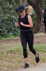 REESE WITHERSPOON Out Jogging in Los Angeles 09/01/2018