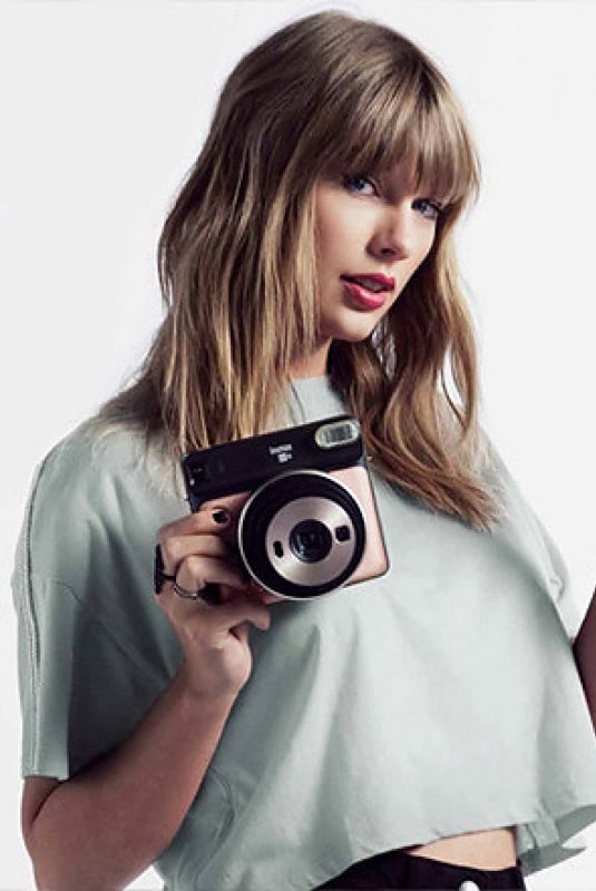 TAYLOR SWIFT for Fujifilm Instax Square SQ6 Taylor Swift Edition Camera, 2018