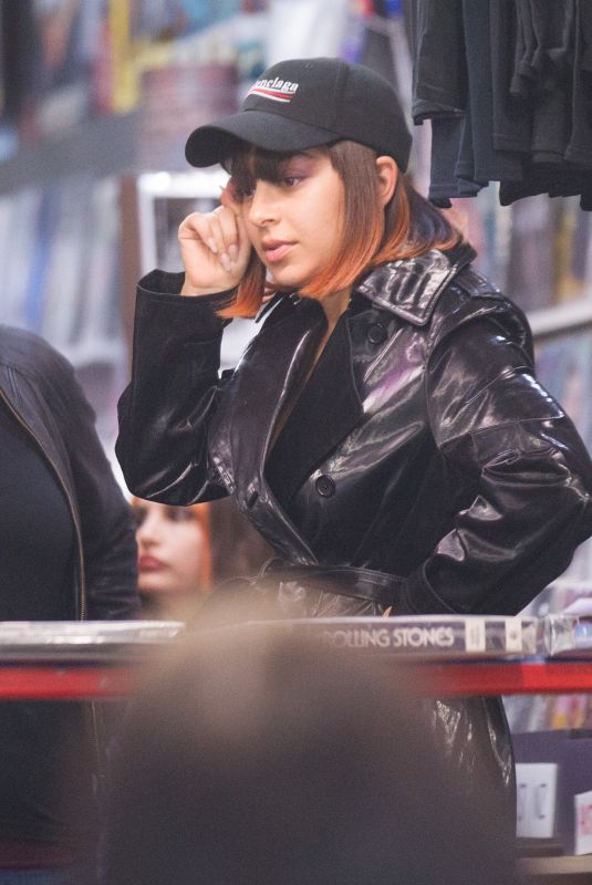 CHARLI XCX Arrives at a Record Store in Melbourne 10/29/2018