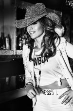 JENNIFER LOPEZ for Guess Spring 2018 Campaign 