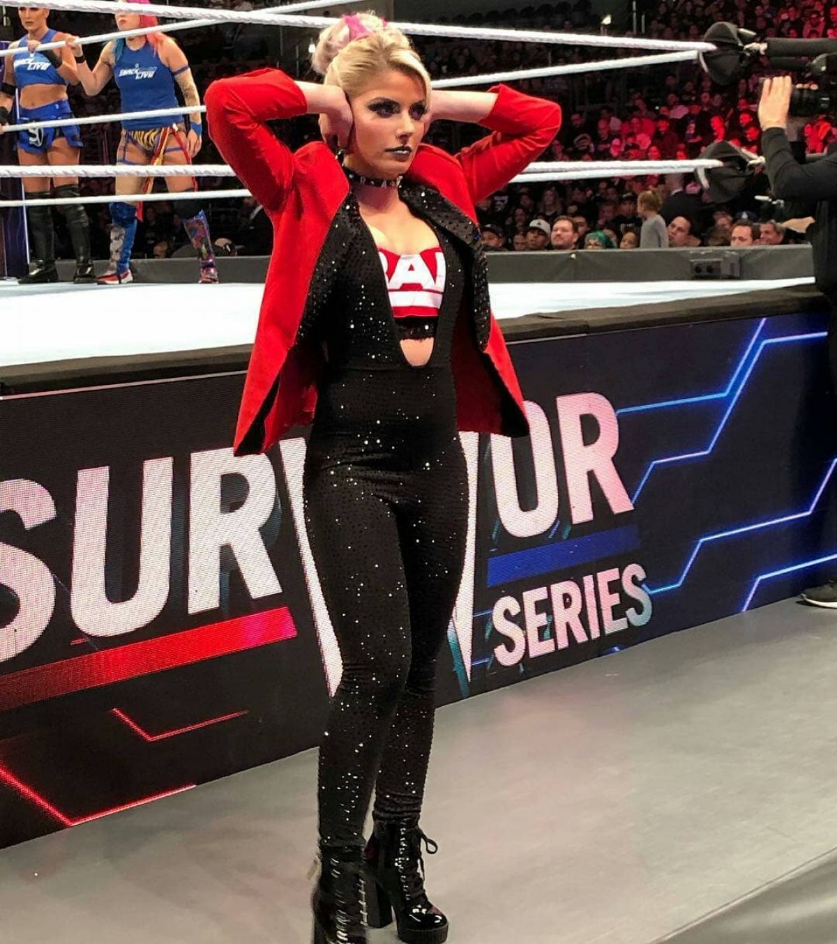 ALEXA BLISS at WWE Survivor Series in Los Angeles 11/18/2018 – HawtCelebs