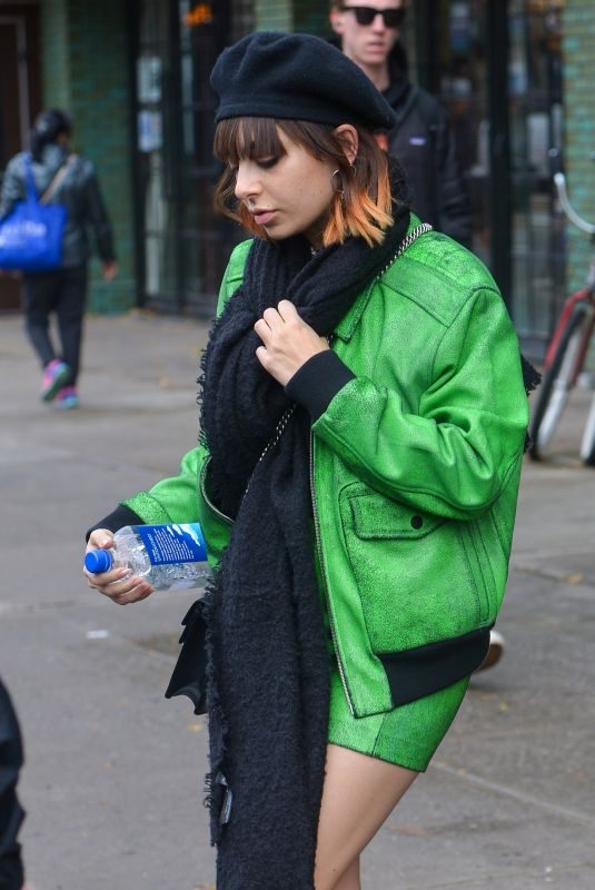 CHARLI XCX Out in New York 11/13/2018