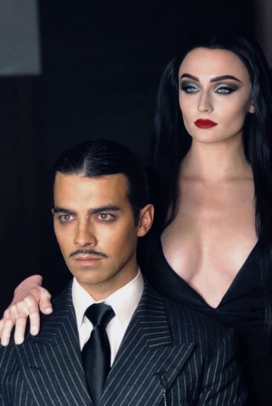 SOPHIE TURNER as Morticia Addams, 11/02/2018 Instagram Pictures ...