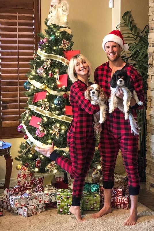JULIANNE HOUGH – Christmas Instagram Pictures