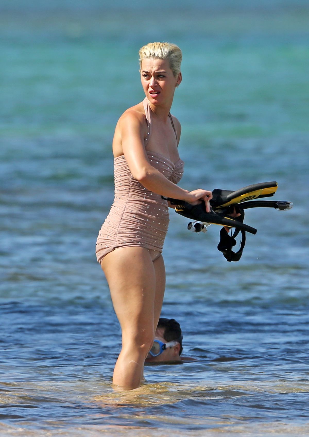 Katy Perry In Swimsuit Snorkeling In Hawaii 12242018 Hawtcelebs 