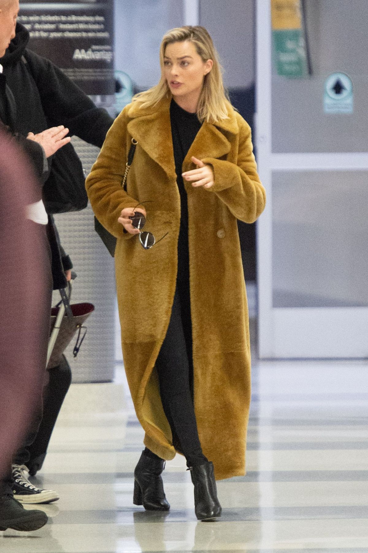 MARGOT ROBBIE at JFK Airport in New York 12/02/2018 – HawtCelebs