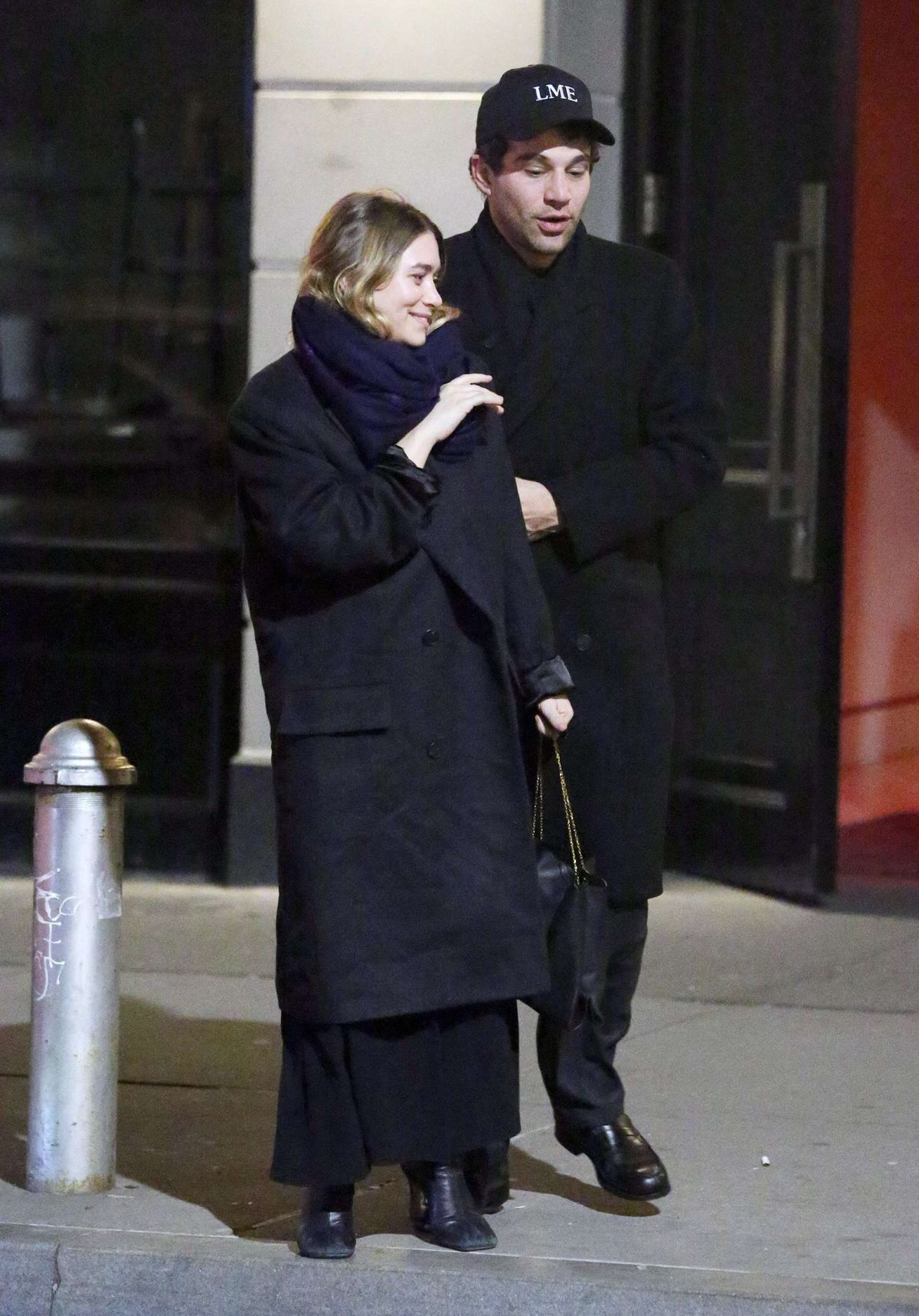 ASHLEY OLSEN and Louis Eisner Out in New York 01/13/2019 – HawtCelebs