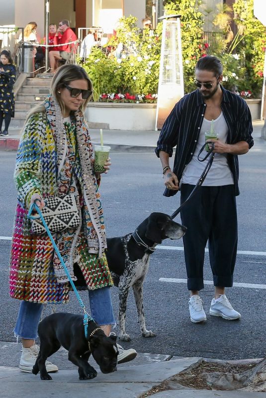 HEIDI KLUM and Tom Kaulitz Out with Their Dog in Los Angeles 12/31/2018