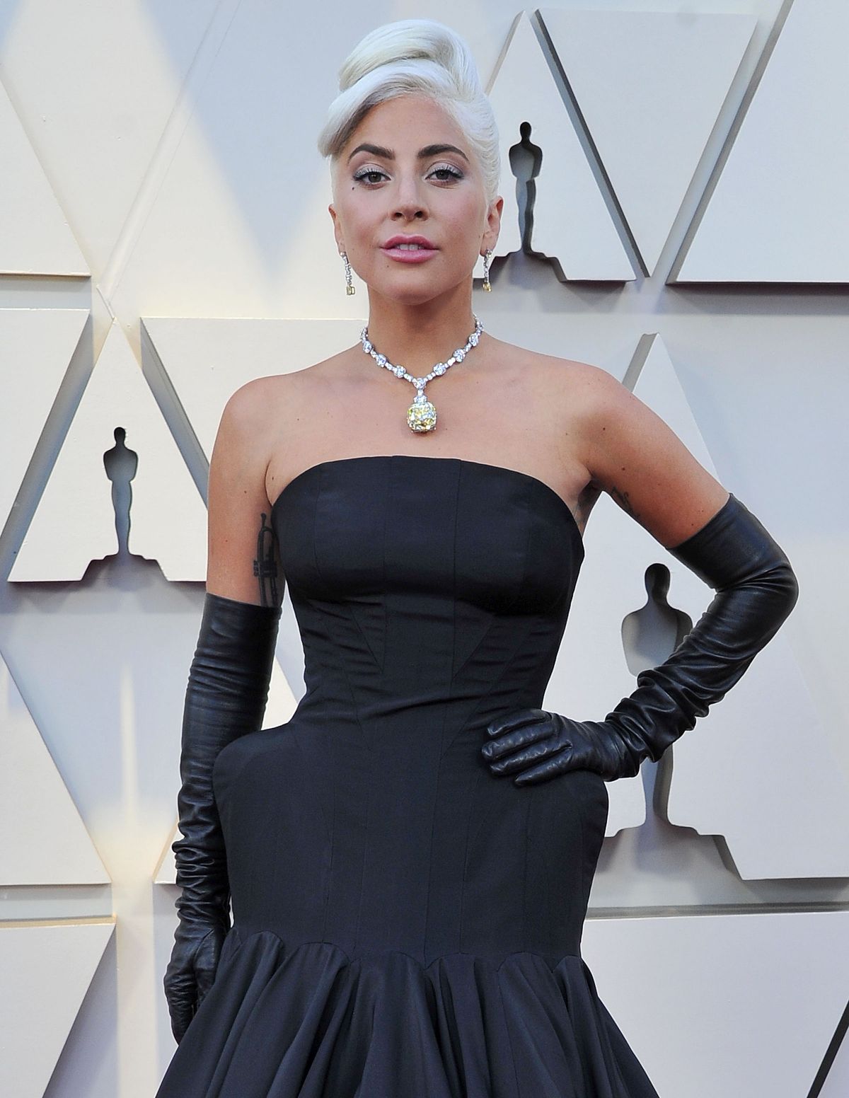 Download LADY GAGA at Oscars 2019 in Los Angeles 02/24/2019 ...