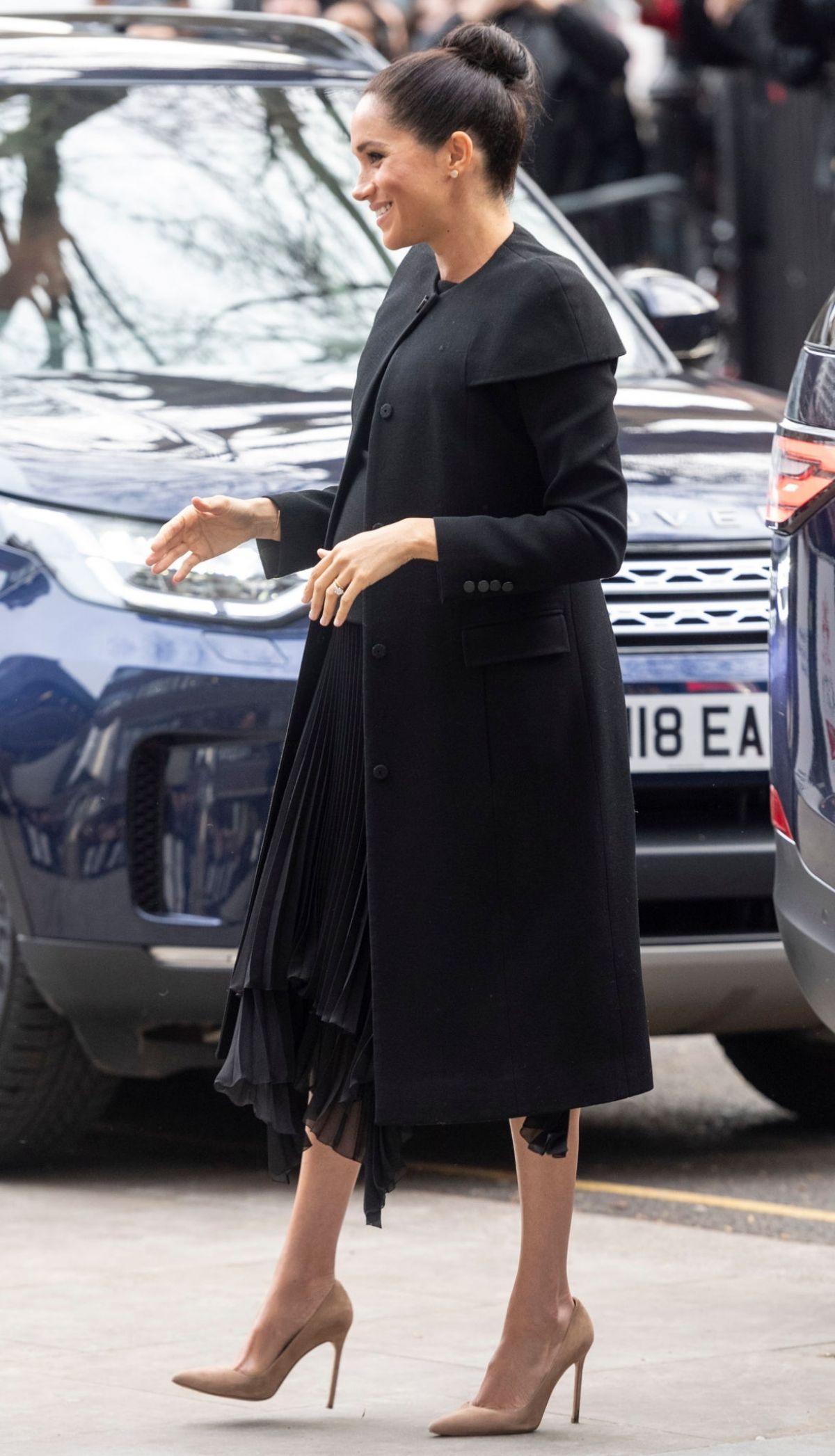 Pregnant MEGHAN MARKLE at Association of Commonwealth Universities at ...