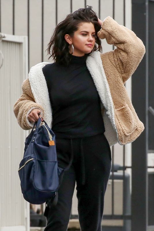 SELENA GOMEZ Heading to a Studio in Los Angeles 02/13/2019 – HawtCelebs