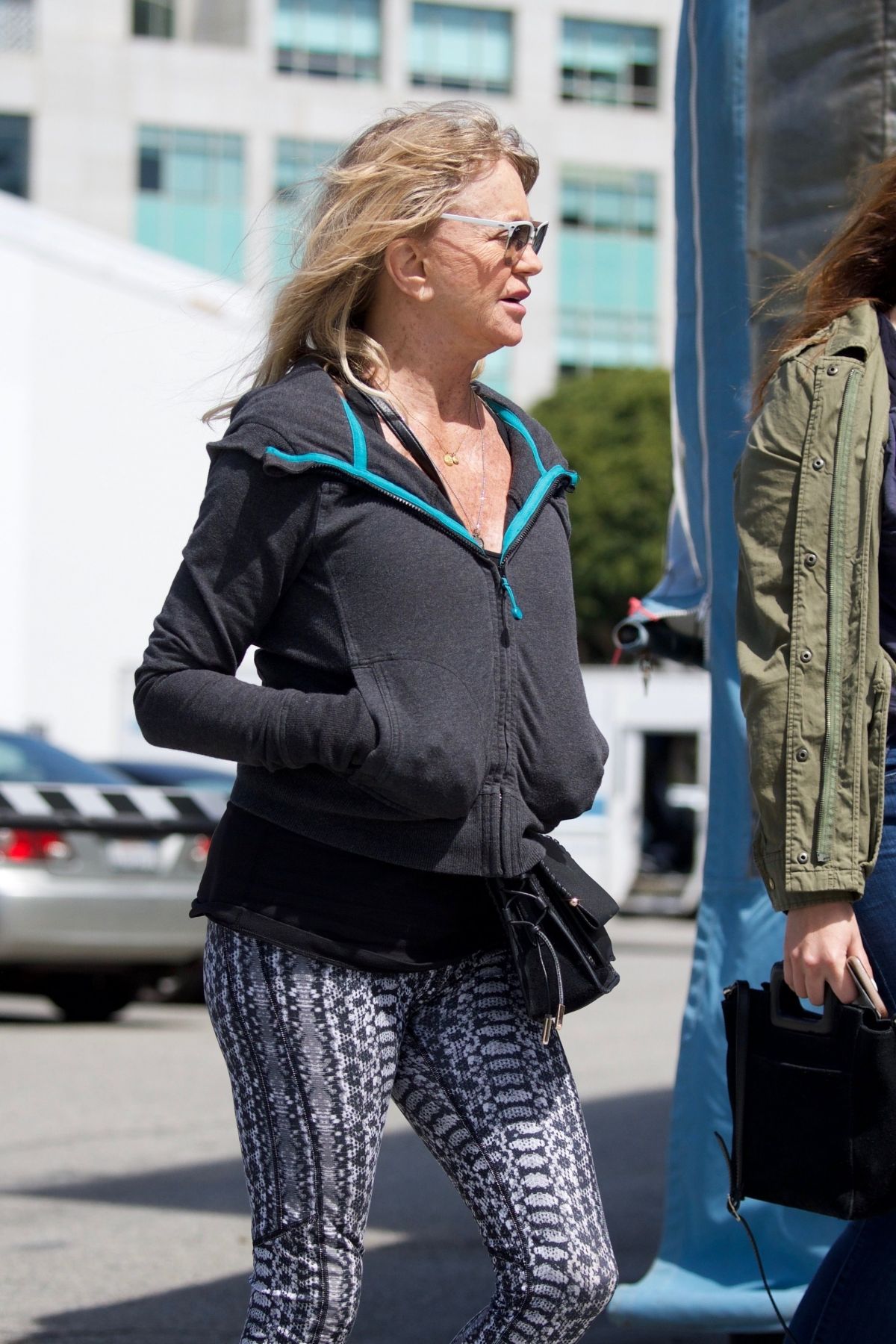 GOLDIE HAWN Out for Lunch in Los Angeles 03/29/2019 ...