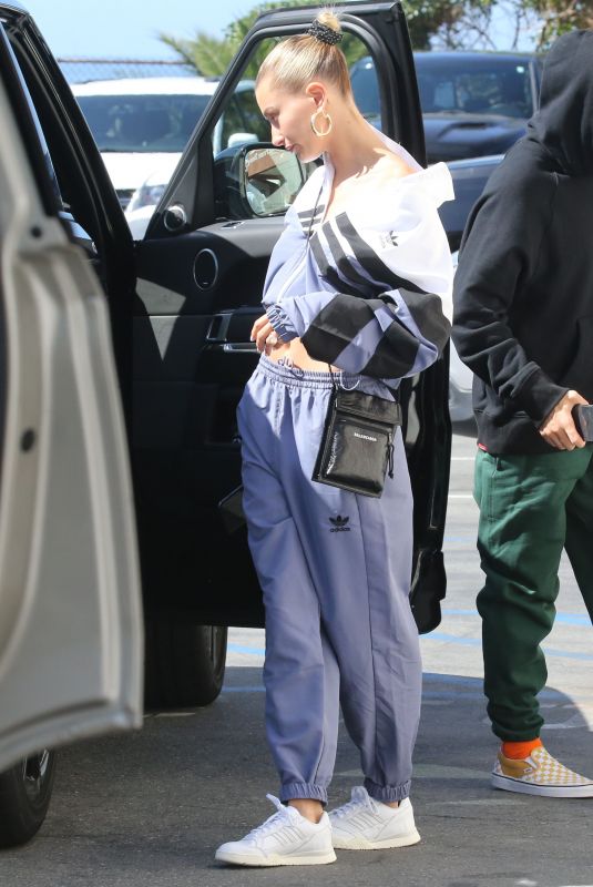 HAILEY and Justin BIEBER Out in Laguna Beach 03/30/2019 – HawtCelebs