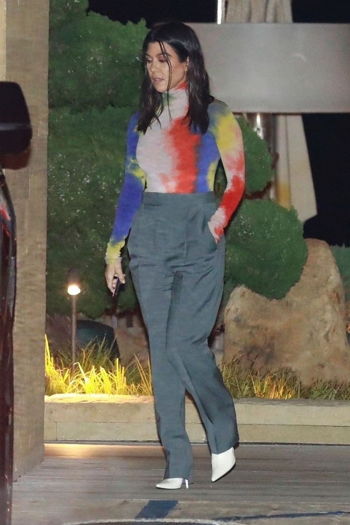 206  Kendall Jenner Black Straight Fit Pants Street Style Malibu