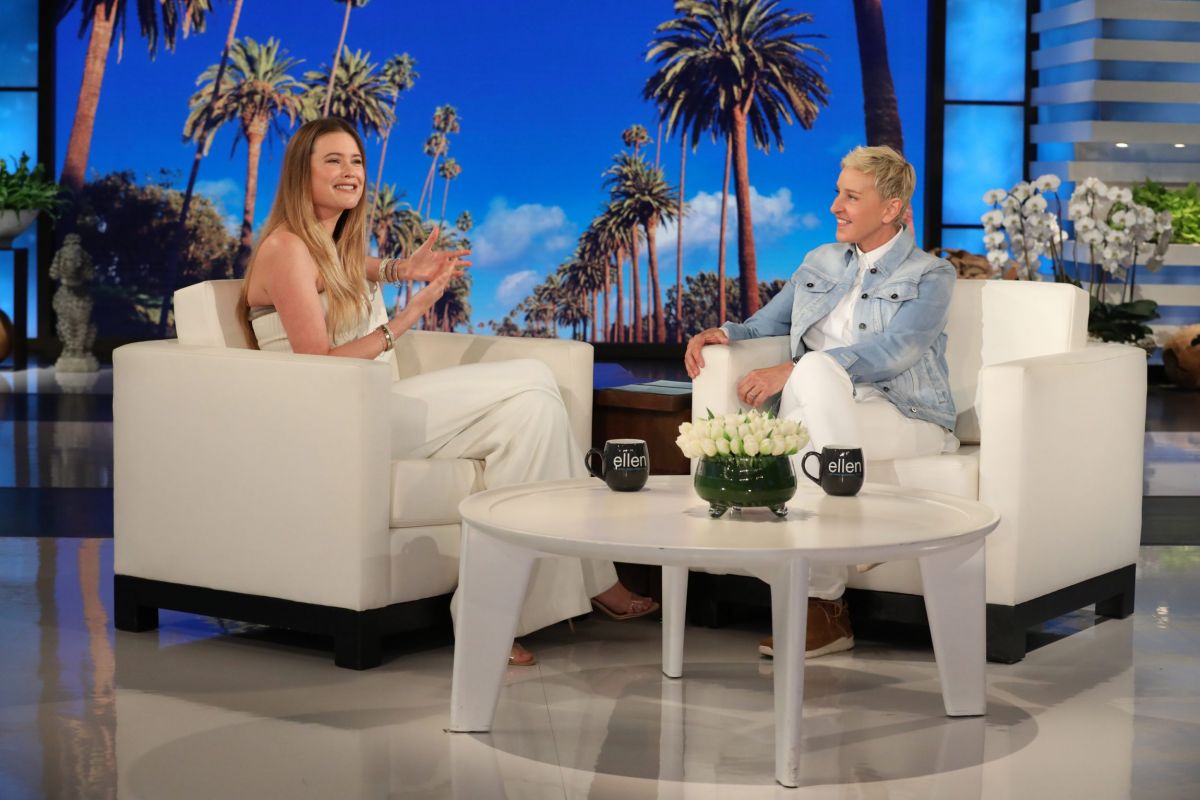 behati-prinsloo-at-ellen-degeneres-show-05-28-2019-2.jpg