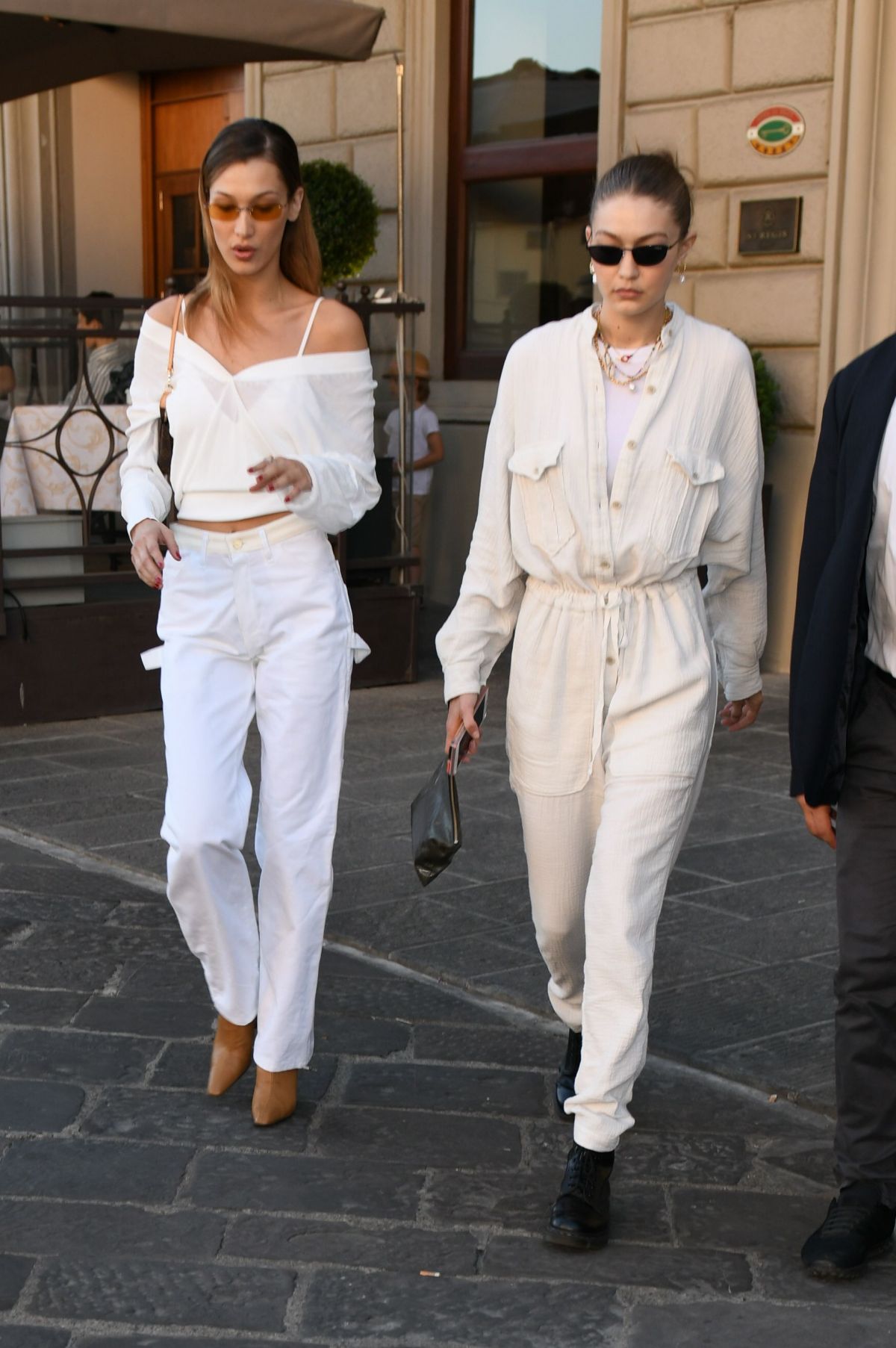 BELLA and GIGI HADID Out for Diiner in Florence 06/12/2019 – HawtCelebs