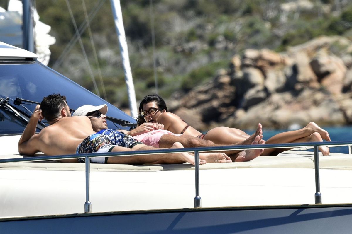 kourtney-kardashian-in-bikini-a-yacht-in-sardinia-07-30-2019-4.jpg