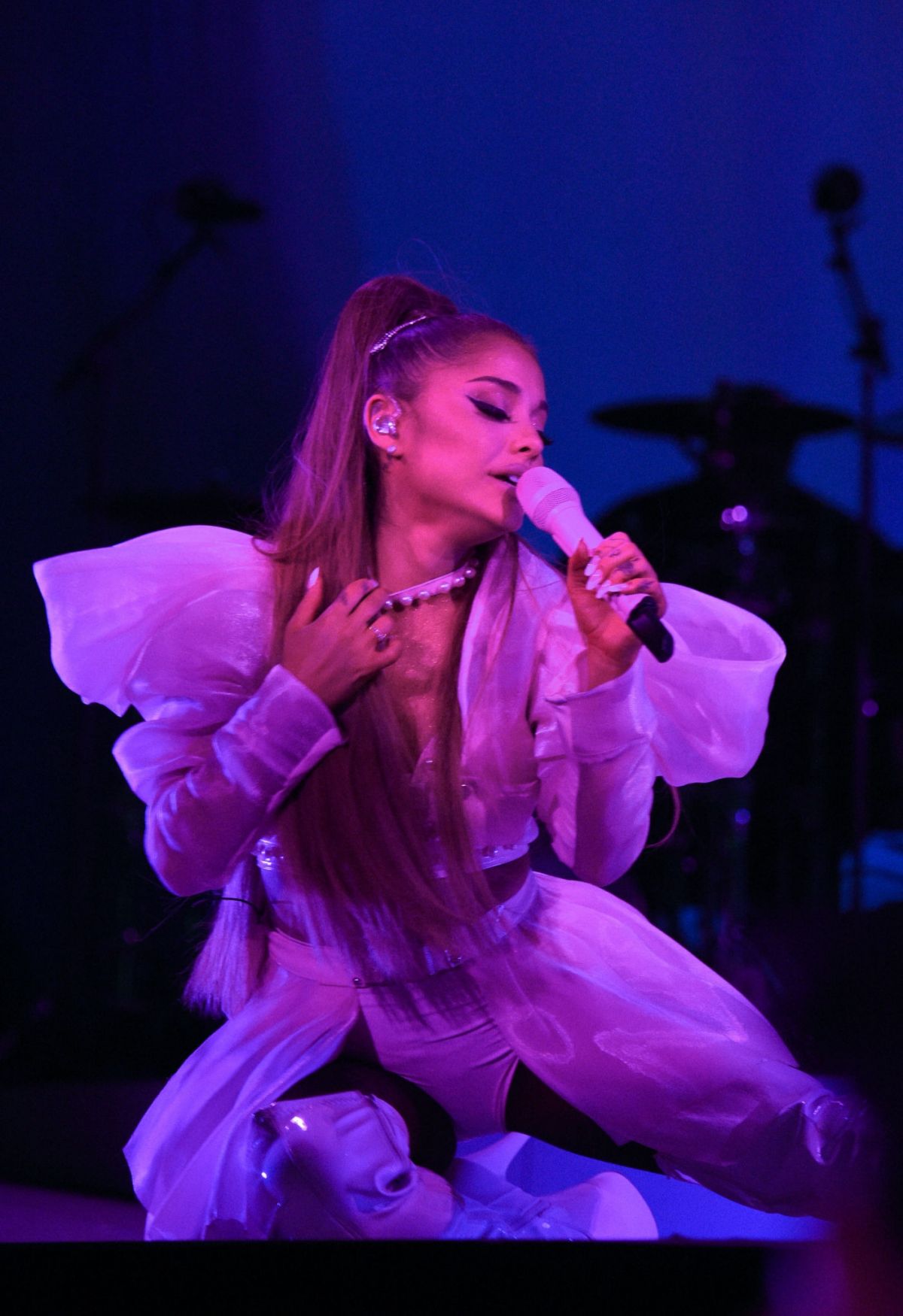 Ariana Grande Performs At Her Sweetener World Tour At O2 Arena In London 08 17 2019 Hawtcelebs