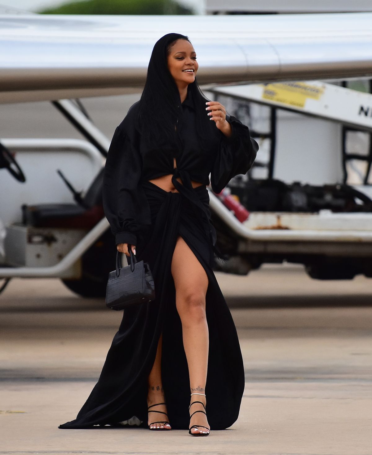 Rihanna Arrives At Crop Over Festival In Barbados 08 04 2019 Hawtcelebs