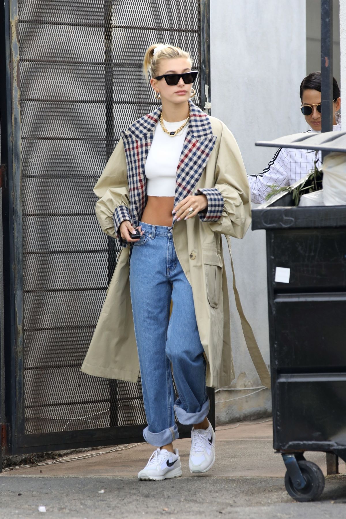 HAILEY BIEBER Out and About in Beverly Hills 09/27/2019 – HawtCelebs