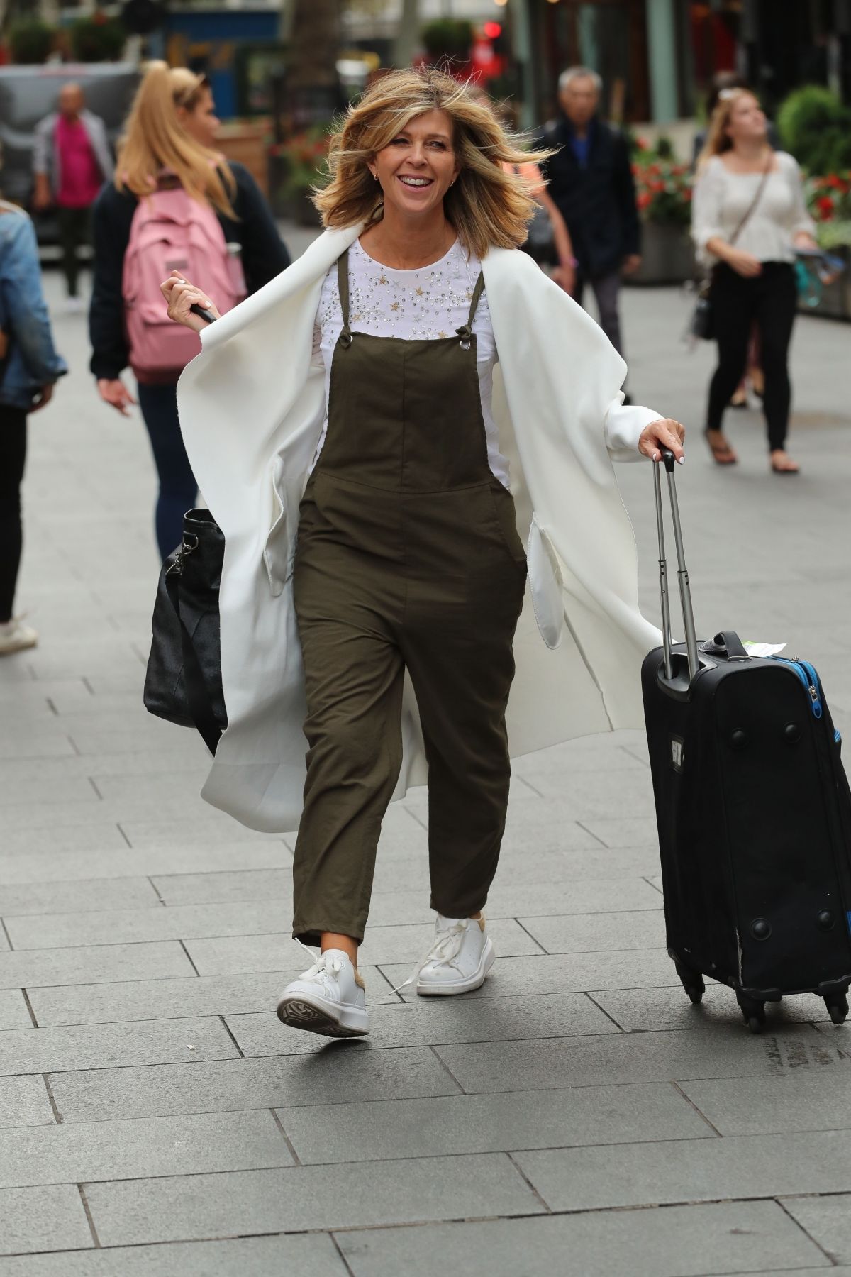 KATE GARRAWAY Arrives at Smooth Radio in London 09/12/2019 – HawtCelebs