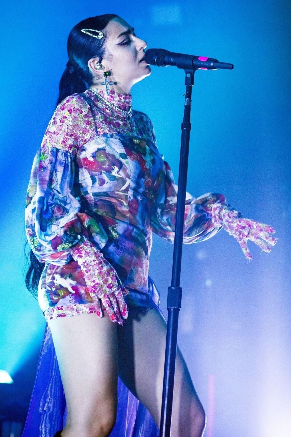 CHARLI XCX Performs at O2 Institute in Birmingham 10/28/2019 – HawtCelebs