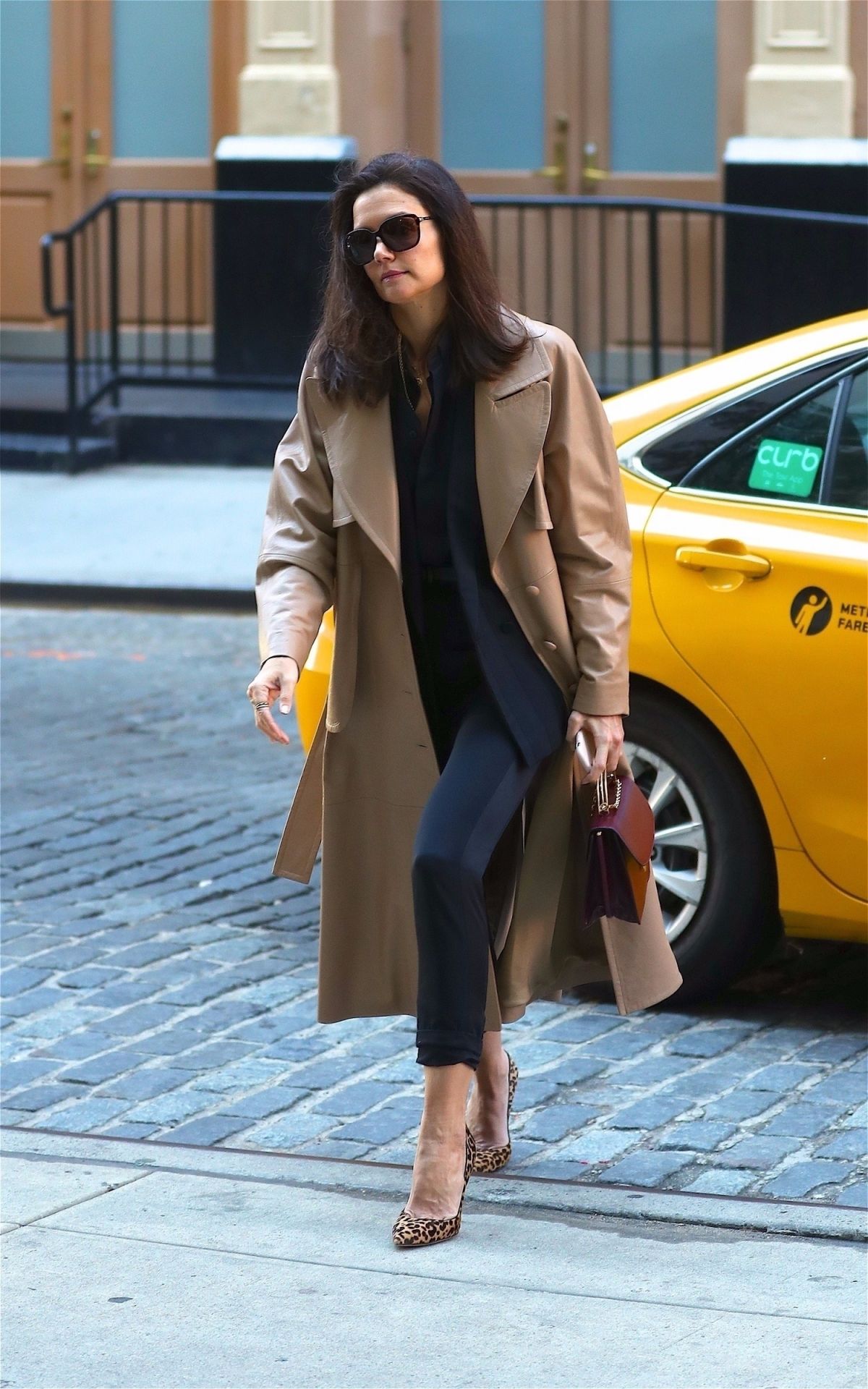 KATIE HOLMES Arrives at Crosby Hotel in New York 10/18/2019 – HawtCelebs