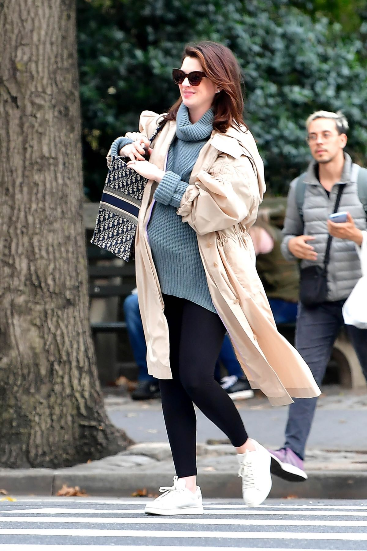 Pregnant ANNE HATHAWAY Out in New York 10/11/2019 HawtCelebs