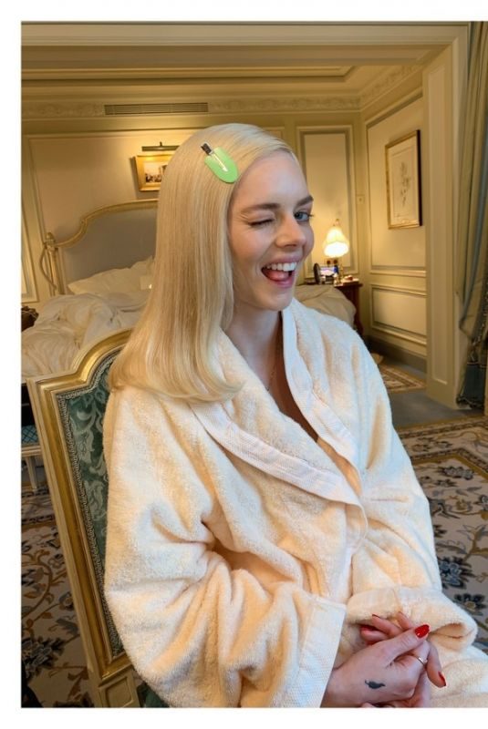 SAMARA WEAVING for W Magazine Photo Diary for Louis Vuitton Spring 2020 Show, October 2019