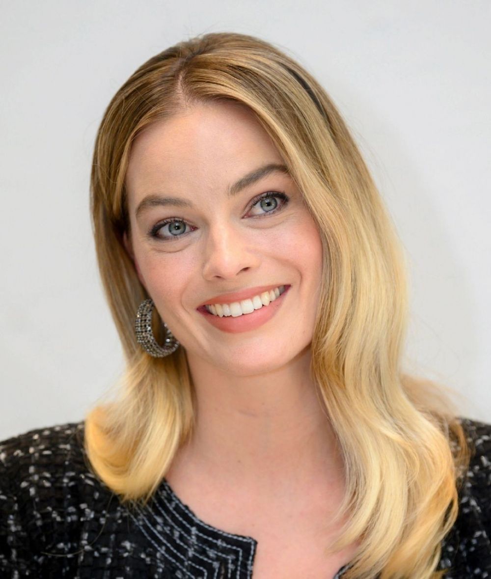 MARGOT ROBBIE at Bombshell Press Conference, 2019 - HawtCelebs