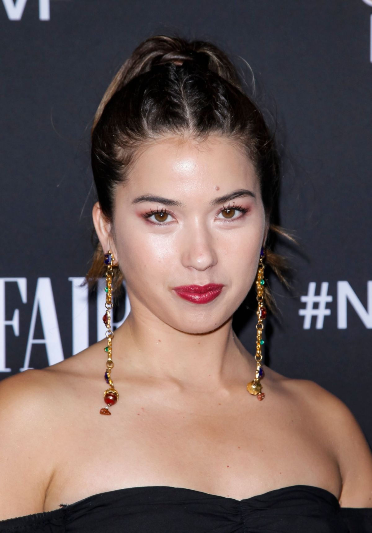 NICHOLE BLOOM at NBC and Vanity Fair’s Celebration of the Season in Los ...