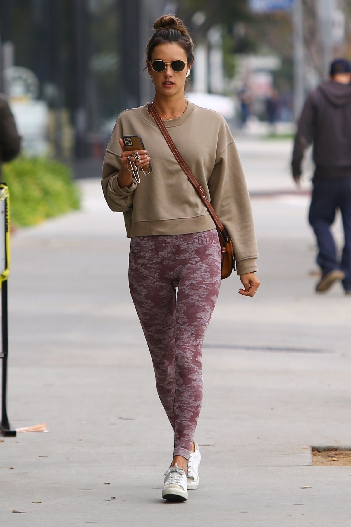 ALESSANDRA AMBROSIO Heading to a Gym in Los Angeles 01/26/2020 – HawtCelebs