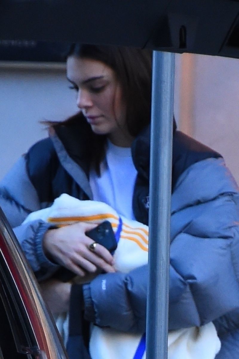 Kendall Jenner Out And About In New York 01202020 Hawtcelebs