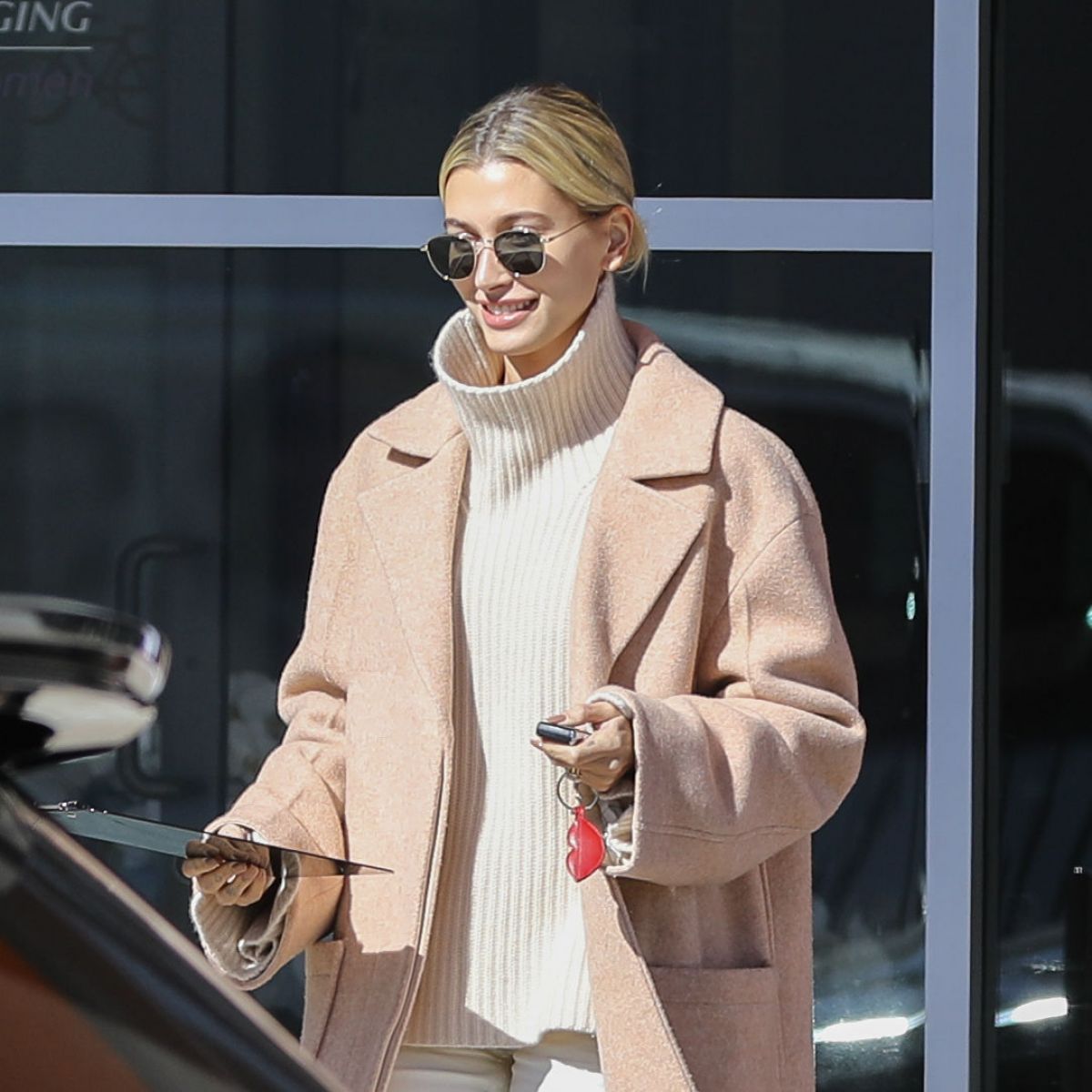HAILEY BIEBER Out for Coffee in Los Angeles 02/04/2020 – HawtCelebs