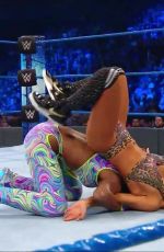 WWE - CARMELLA vs NAOMI Smackdown 02/21/2020