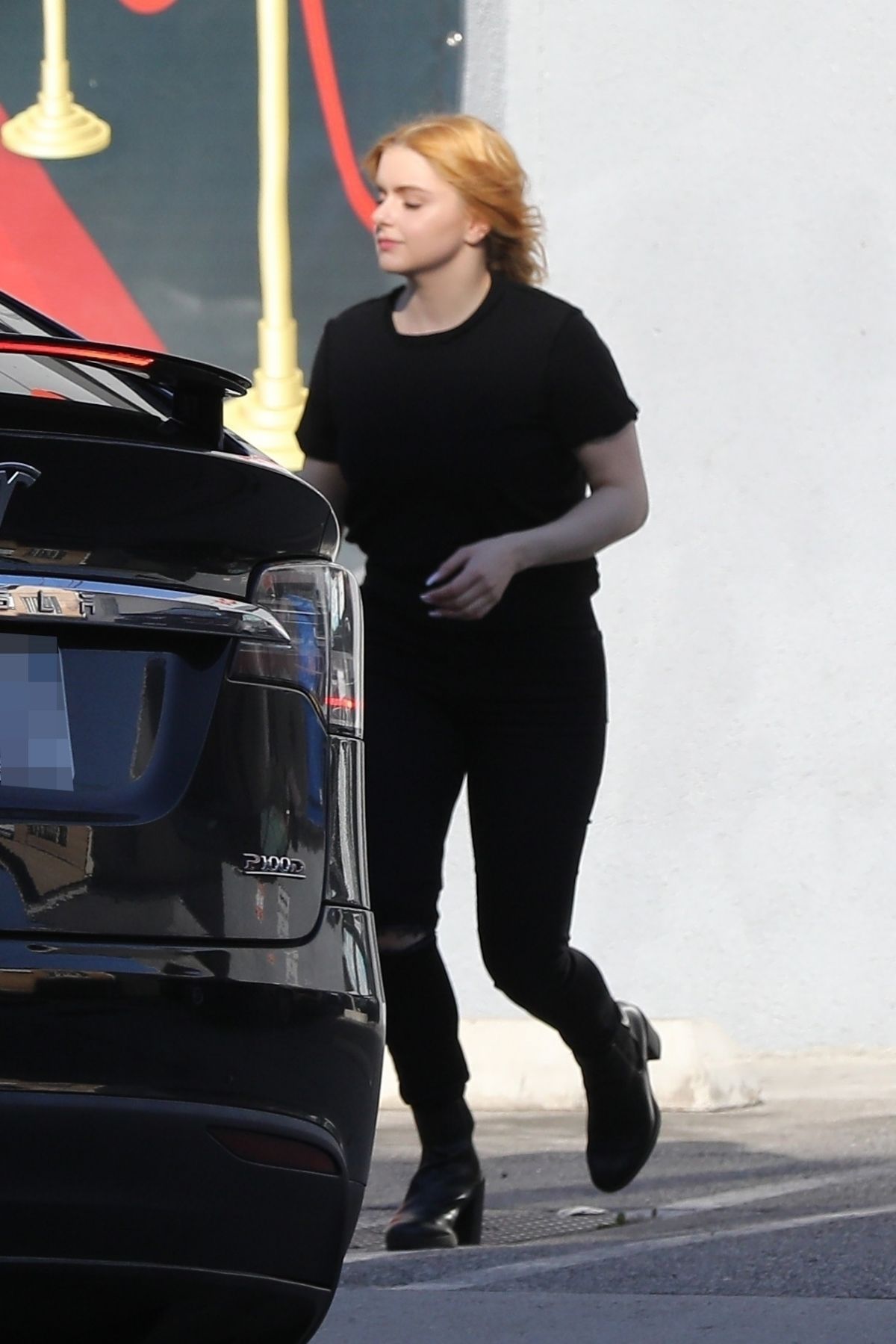 ARIEL WINTER Picking Up Camera Equipment from a Studio in Los Angeles ...