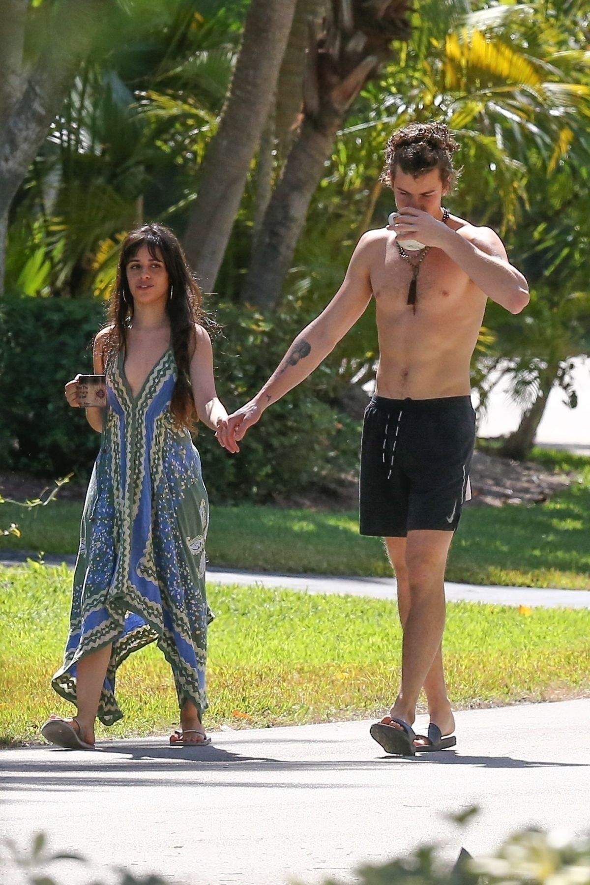 Camila Cabello And Shawn Mendes Out Kissing In Miami 03 21 2020 Hawtcelebs