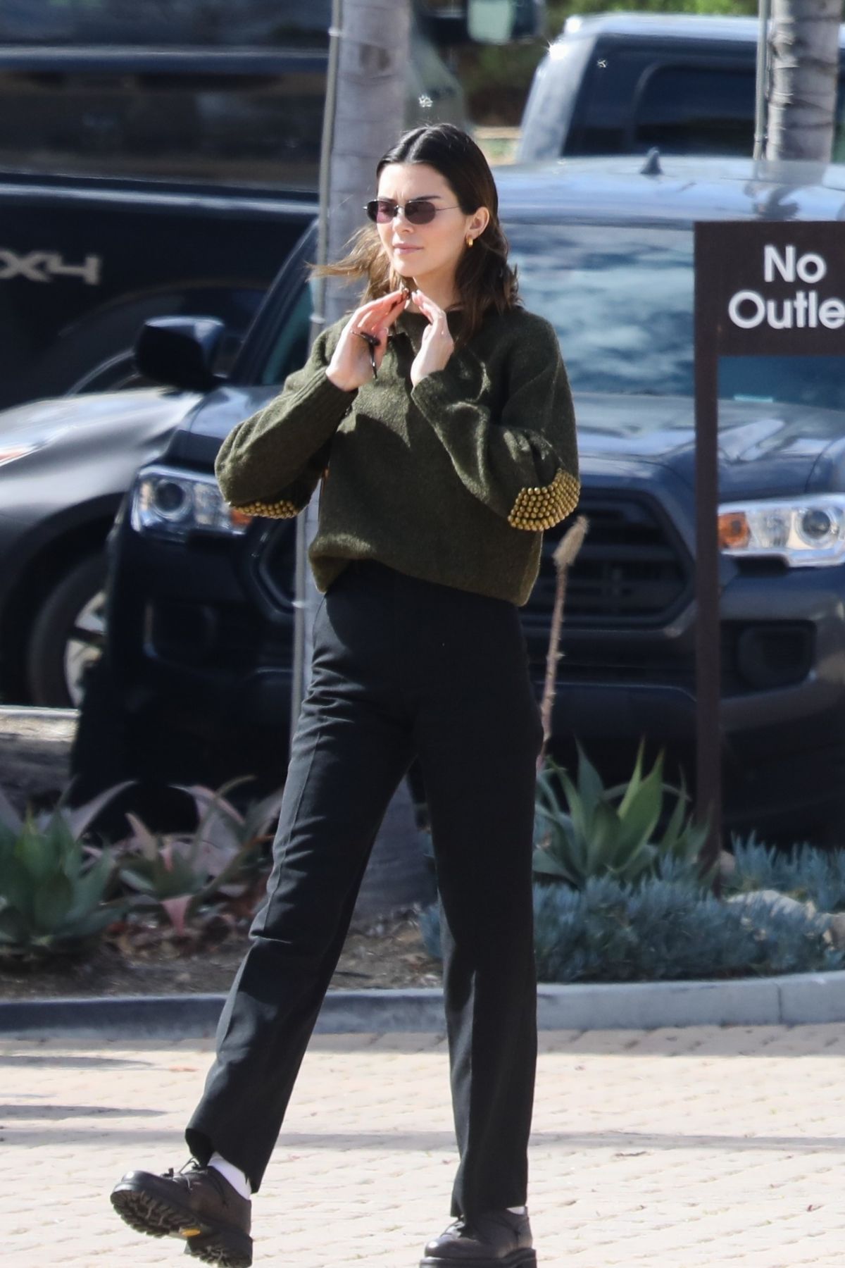 KENDALL JENNER Out for Lunch in Malibu 03/01/2020 – HawtCelebs