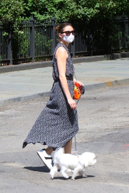OLIVIA PALERMO Out with Her Dog in New York 05/30/2020