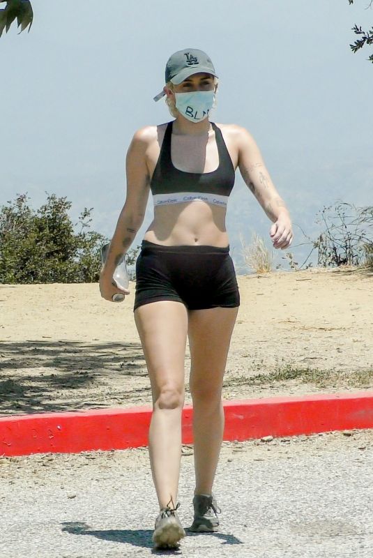 MILEY CYRUS Out Hiking in Los Lngeles 06/04/2020